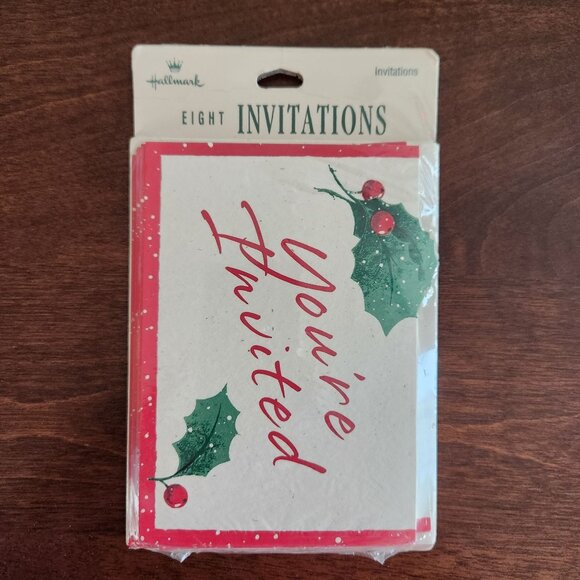 2013 Hallmark Christmas Invitations You're Invited Holly Berry Design 8 Pack - Picture 1 of 7